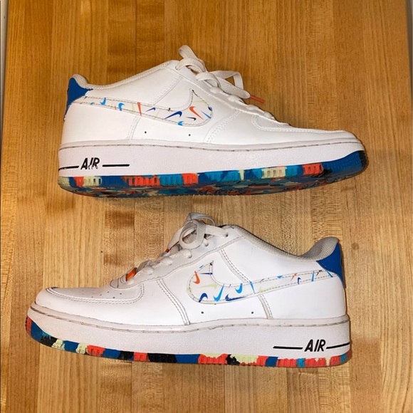 Men 2021 Nike Air Force 1 Swoosh Pack LV8 - Picture 10 of 12